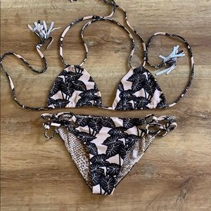 Acacia bikini set. Small top. Medium bottom
